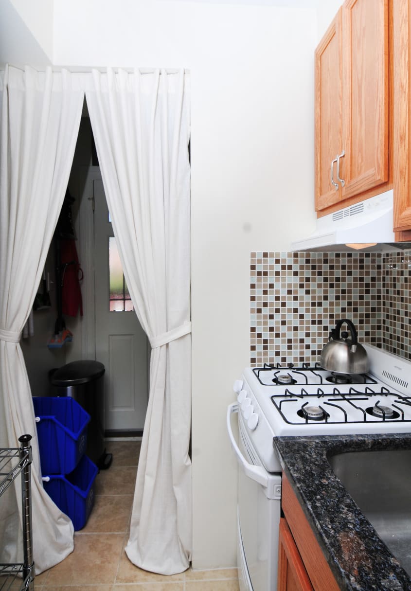 Calvin’s Naturally Stylish DC Home Apartment Therapy